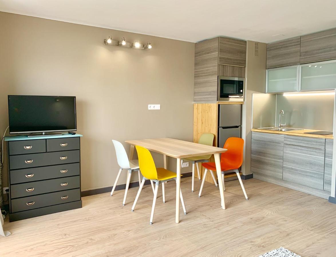 אגדה Appartement 1Ere Ligne Vue Port Avec Balcon, Piscine מראה חיצוני תמונה